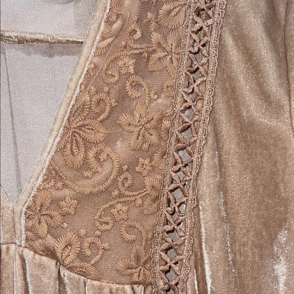 POL Velvet Embroidered Tunic in Light Camel - Picture 3 of 10